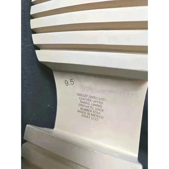 Steve Madden size 9.5 Holley Sand suede chunky block heel pull on ankle boots - Picture 12 of 12